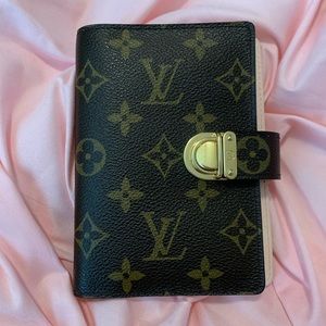 Louis Vuitton Koala PM agenda rose ballerine